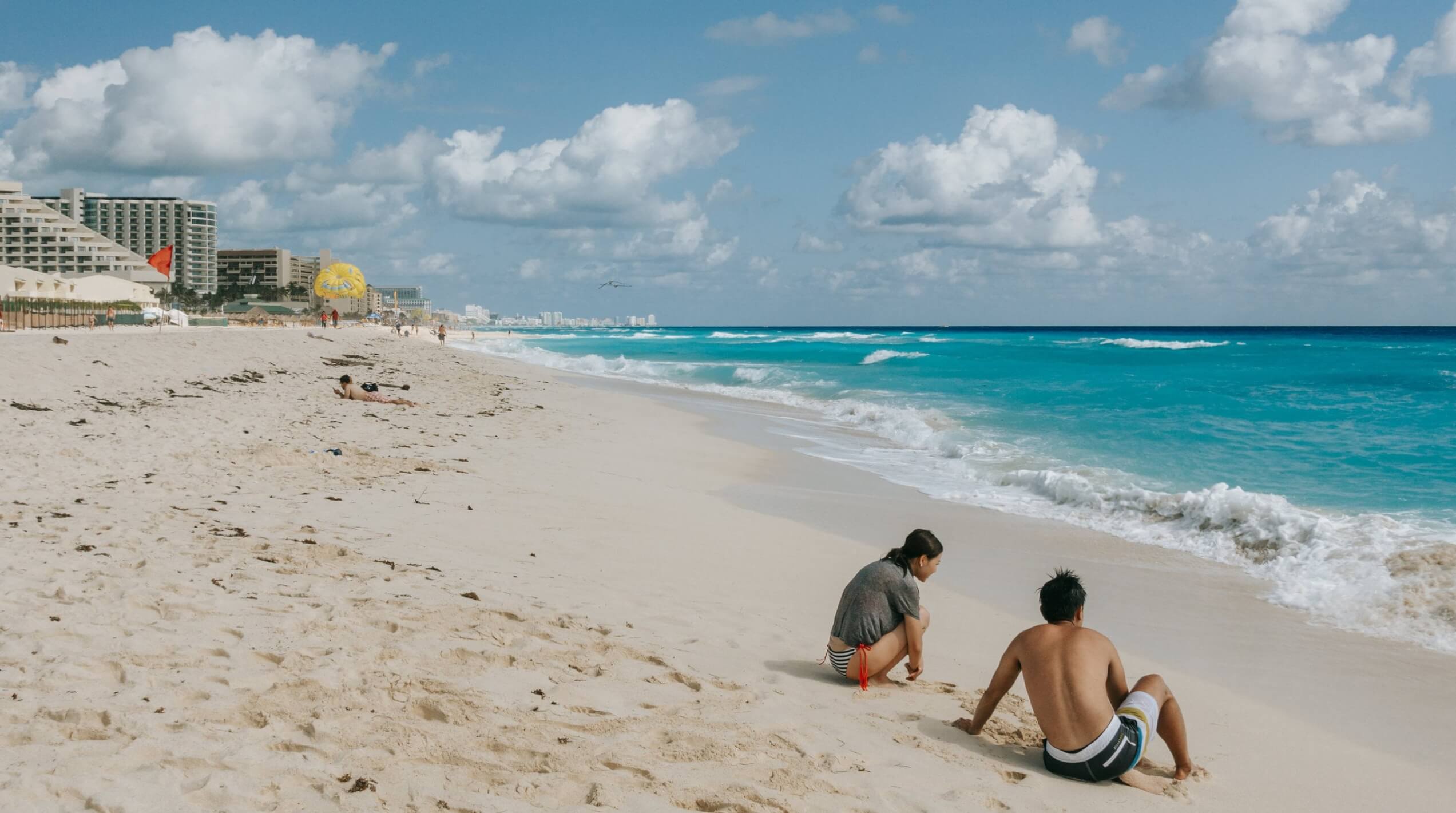 Playa delfines cancun