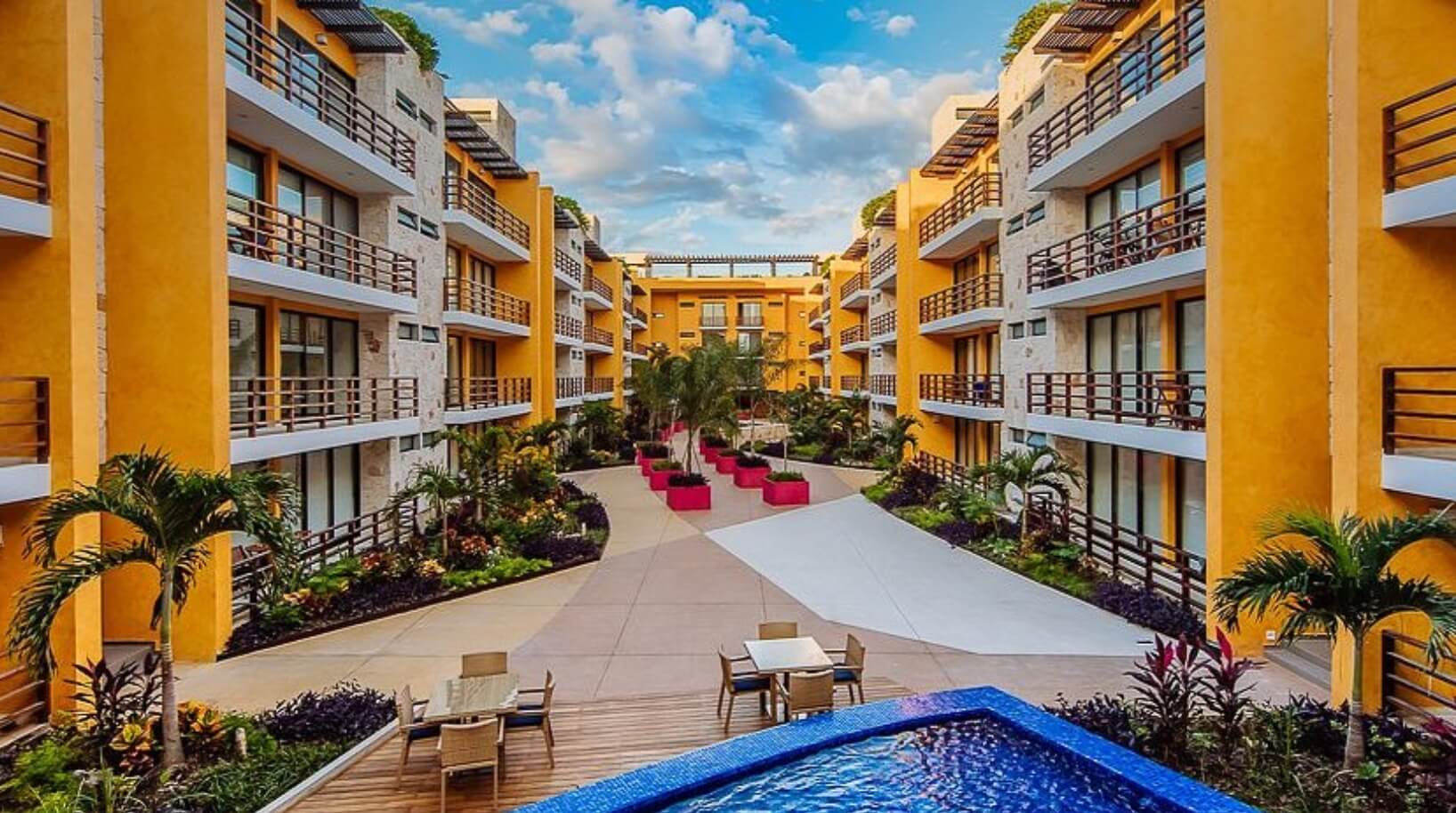 hoteles en Playa del Carmen con alberca